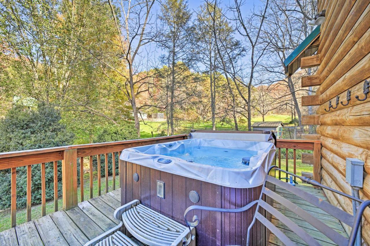 Creekside Bryson City Cabin With Private Hot Tub Villa Ngoại thất bức ảnh